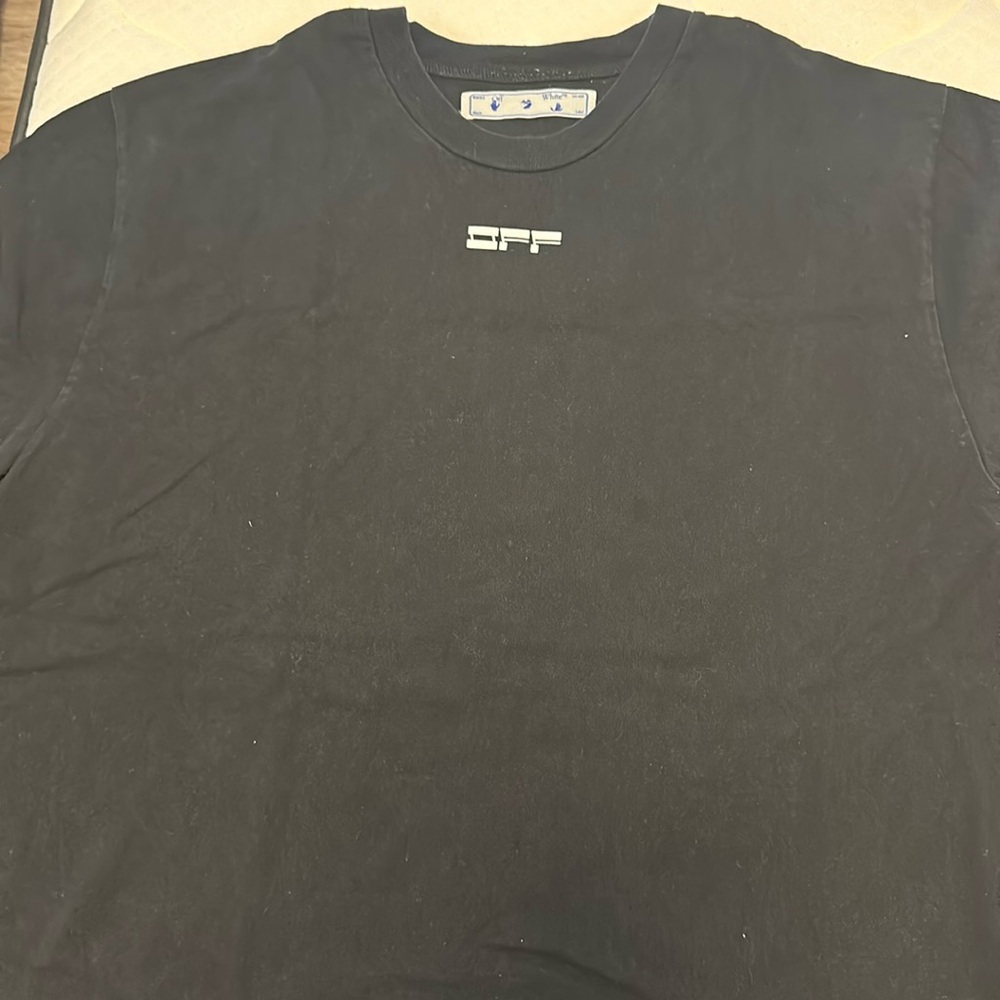 Off white t shirt